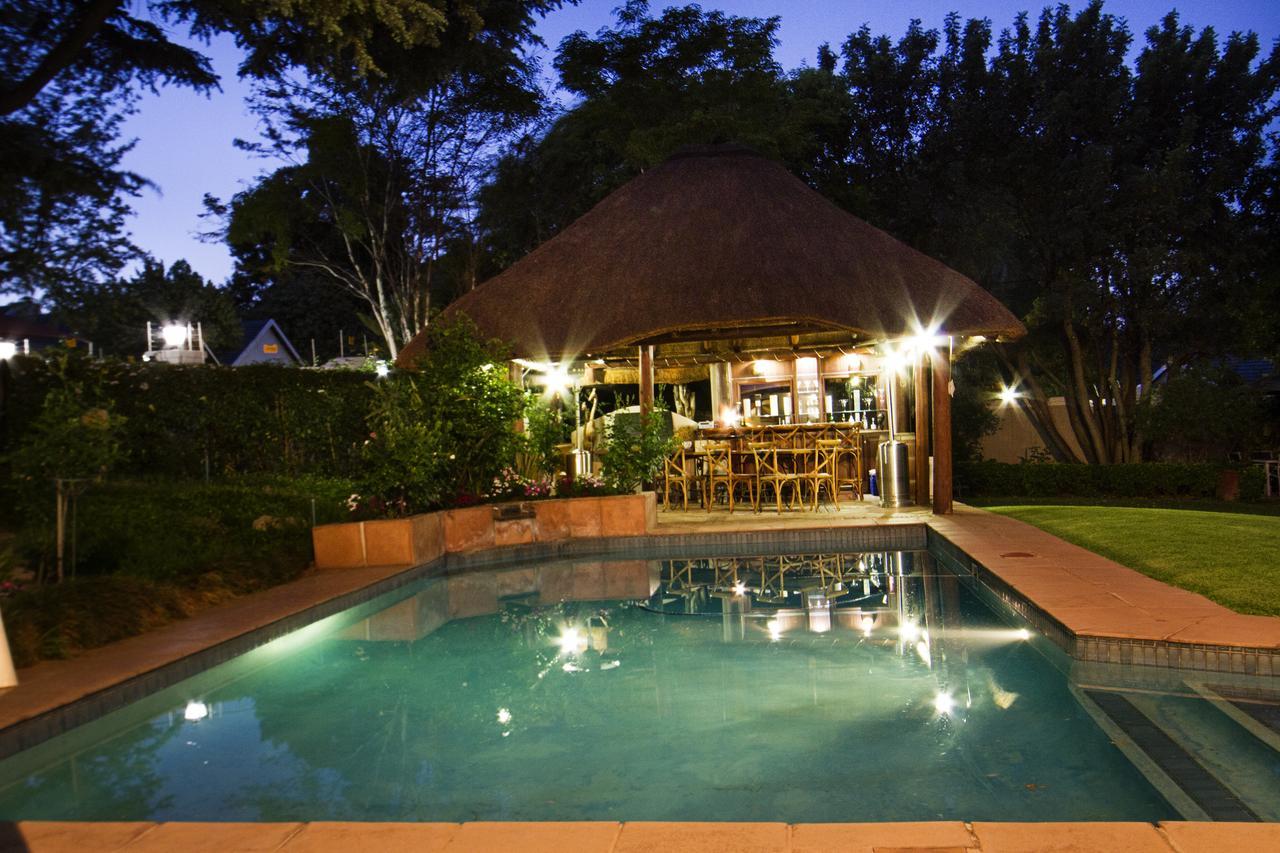 Bellgrove Guest House Sandton ヨハネスブルグ エクステリア 写真