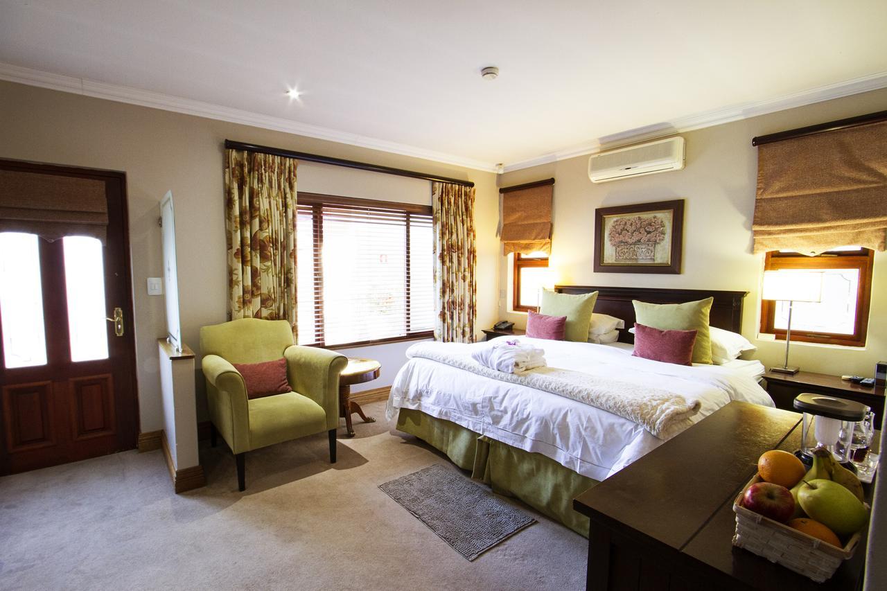 Bellgrove Guest House Sandton ヨハネスブルグ エクステリア 写真