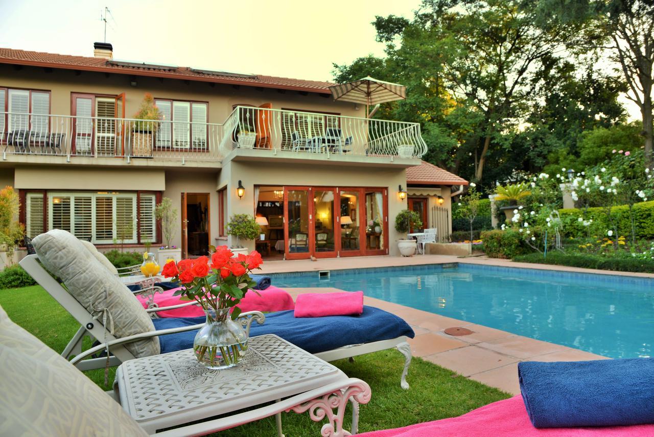 Bellgrove Guest House Sandton ヨハネスブルグ エクステリア 写真