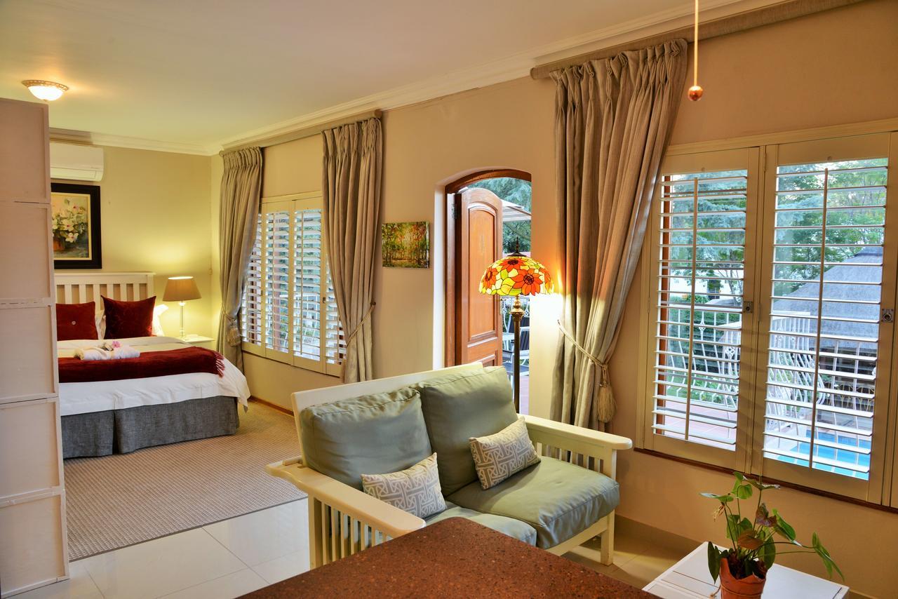 Bellgrove Guest House Sandton ヨハネスブルグ エクステリア 写真