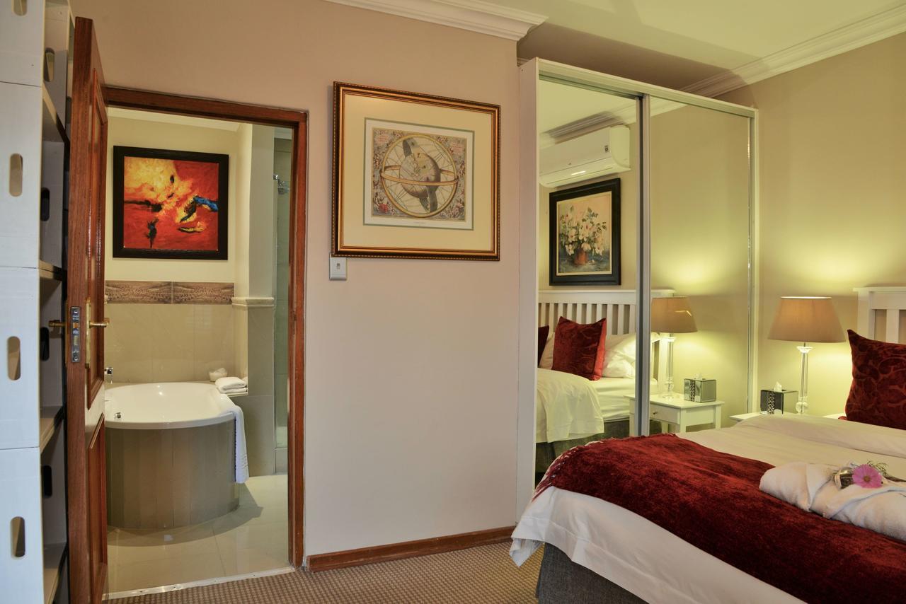 Bellgrove Guest House Sandton ヨハネスブルグ エクステリア 写真