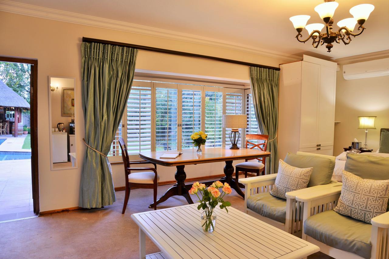 Bellgrove Guest House Sandton ヨハネスブルグ エクステリア 写真