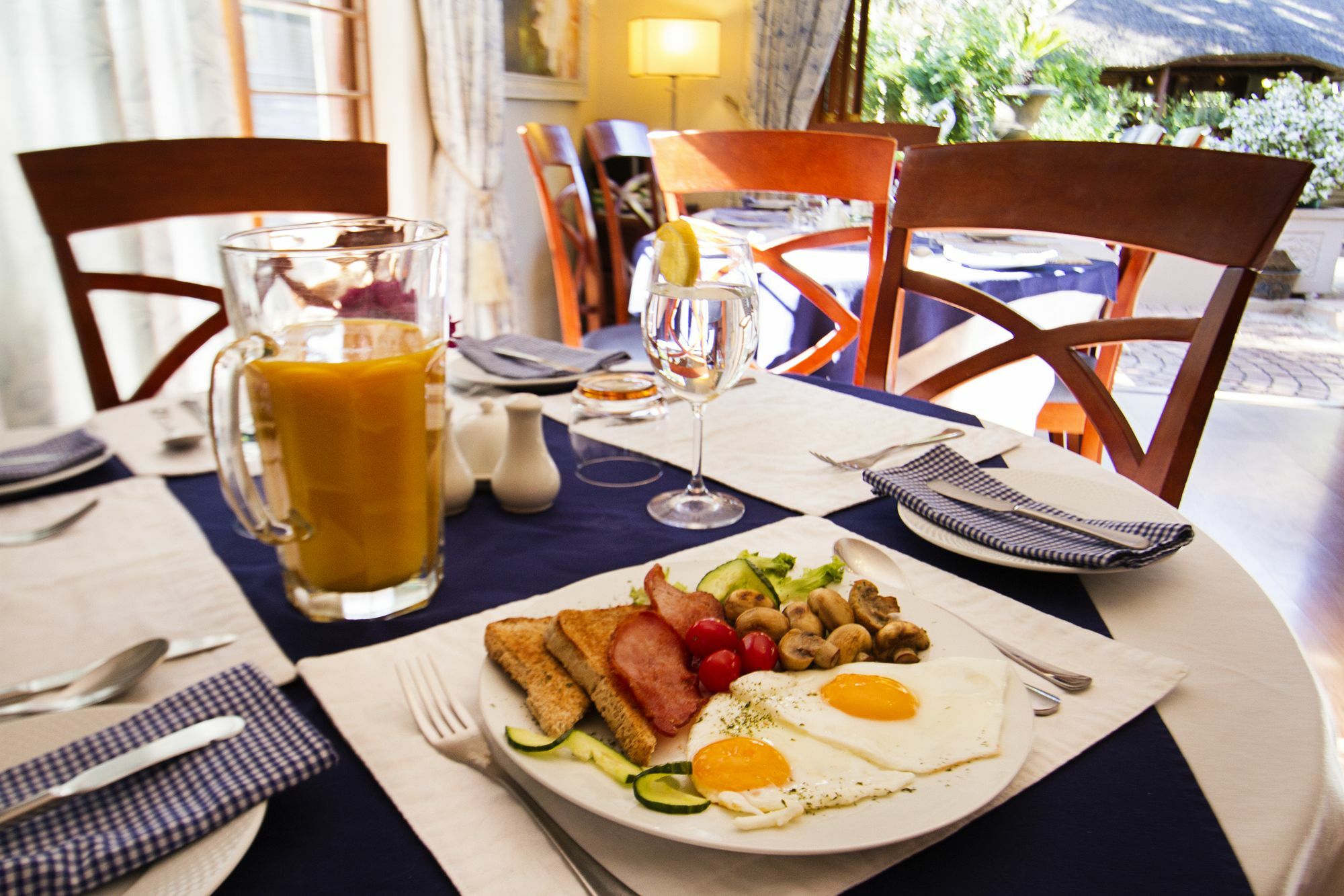 Bellgrove Guest House Sandton ヨハネスブルグ エクステリア 写真